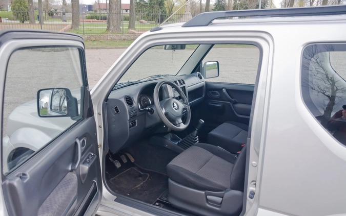 Suzuki Jimny cena 29900 przebieg: 135900, rok produkcji 2006 z Piława Górna małe 137